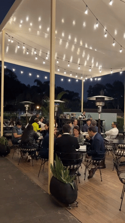 Live music and candlelit dining at a San Isidro restaurant