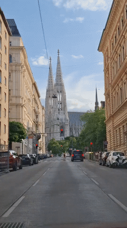 Vienna's historic churches documented by witnesses Saturday evening