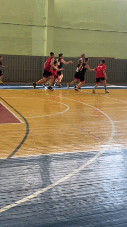 Basketball practice session underway in Chaikovsky gymnasium
