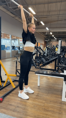 Gym sessions and wheat bouquet portraits in Chaikovsky, Russia