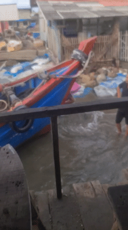 Fishing boats loading cargo observed in Lhokseumawe waters