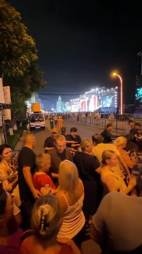 Miss World 75th Anniversary live final draws crowds in Nha Trang