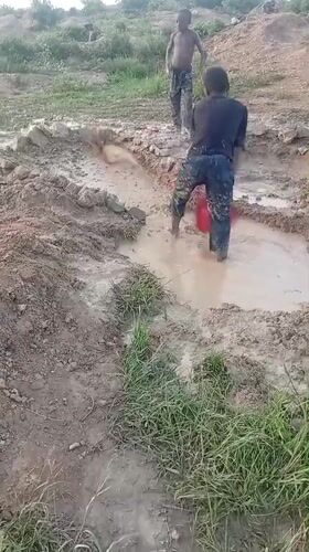 Sports, labor, and daily life across Jos and Yelwa, Nigeria