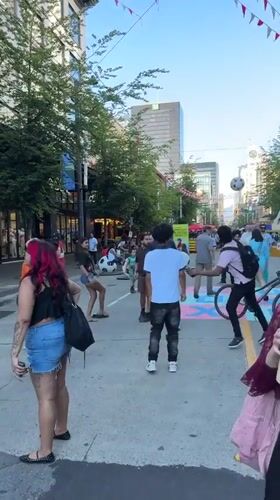 Street festival fills downtown Vancouver with crowds and stalls