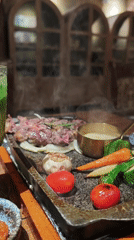 Restaurant food preparation observed in Hà Nội