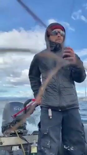 Rainbow spotted over Ushuaia as tourists explore Argentina's southernmost city