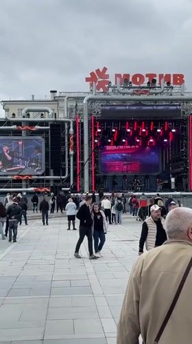 Morning outdoor music event draws crowds in Yekaterinburg