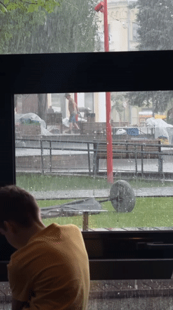 Severe hailstorm hits Nizhny Novgorod parks and streets