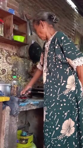 Daily life moments captured in Baron, Indonesia homes