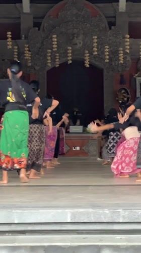 Young dancers rehearse traditional Balinese performance in Ubud temple