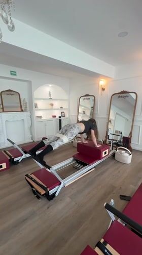 Afternoon Pilates session at a Mexico City studio