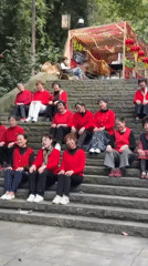 Morning social dining and gatherings observed across Chongqing parks
