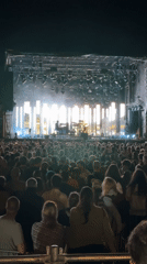 Live concert draws a packed crowd in Saint-Nazaire