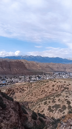 Naryn valley landscape, from mountain panoramas to roadside wildflowers