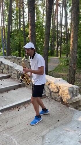 Musicians stage impromptu park concert in Protvino, Russia