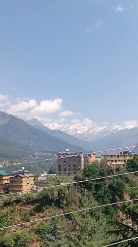 Mountain town scene in Mujuri, Himachal Pradesh