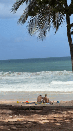 Couple enjoys early morning beach moment in Choeng Thale