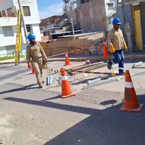 Construction workers spotted on street in Mariano Melgar, Peru