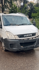 Damaged van and street saxophonist spotted same afternoon in Vitsebsk