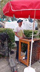 Large outdoor festival draws crowds in Buenos Aires park