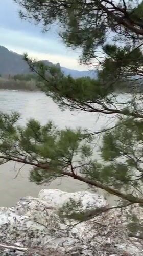 Spring river conditions documented in Abaza, Russia