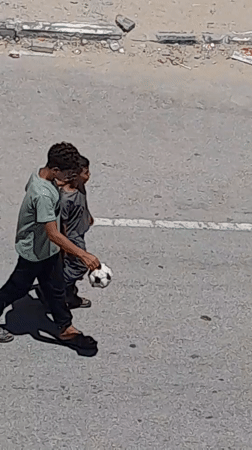 Daily life continues in Khan Yunis amid rubble and displacement