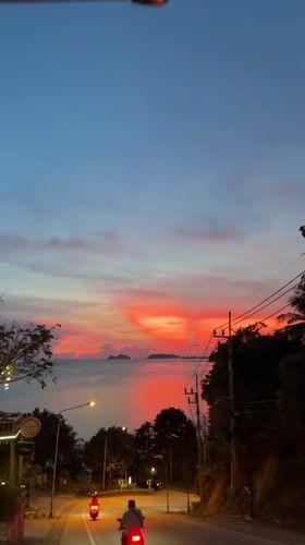 Sunset observed over water near Ban Haad Rin, Thailand