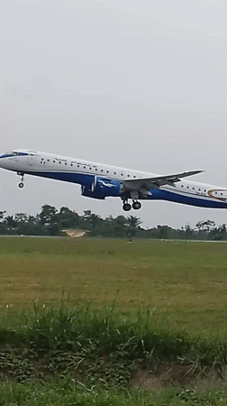 Passenger jet takes off from Orerokpe runway under overcast skies