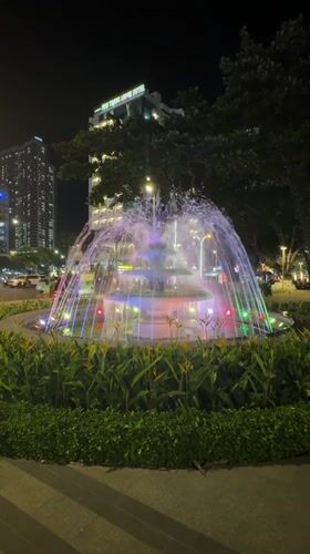 Nha Trang night out: street food, lit-up lanes, conveyor belt sushi