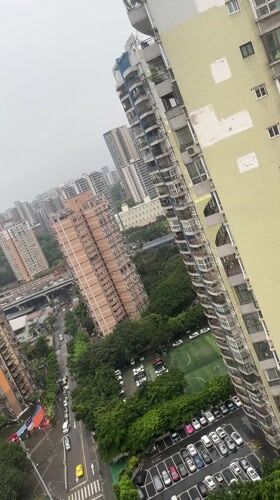 Overcast rainy weather documented in Chongqing urban area
