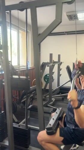 Afternoon workout session documented at Zlatograd gym