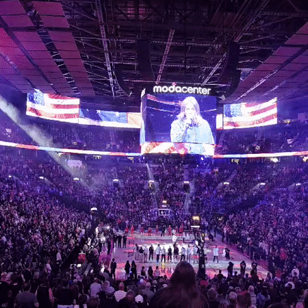 Packed Portland arena, national anthem and tip-off