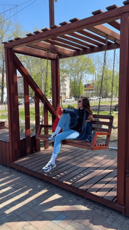 Late night park activity and public art documented in Birobidzhan