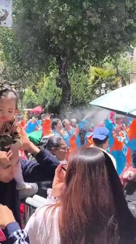 Cultural parade fills La Paz streets with colorful costumes