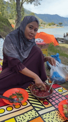 Lakeside camping and cooking in the mountains of Kalalengkio