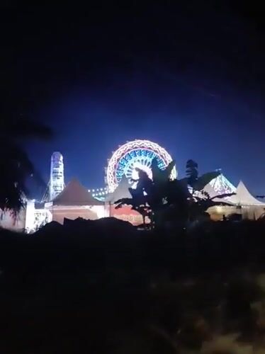 Night carnival lights up Keudepanteubreuh with rides and crowds