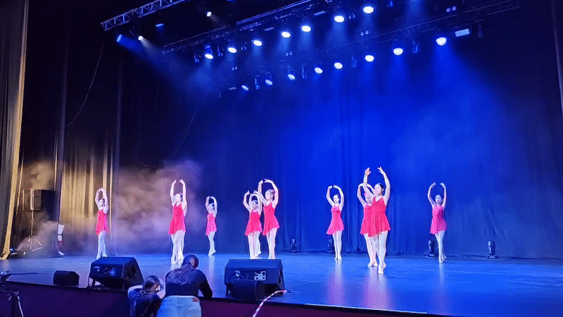 Kids' dance showcase fills Moscow stage with color and choreography