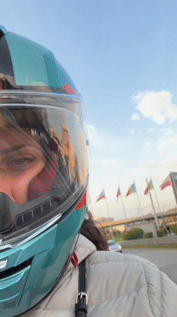 Motorcyclist in turquoise helmet observed in Sofia