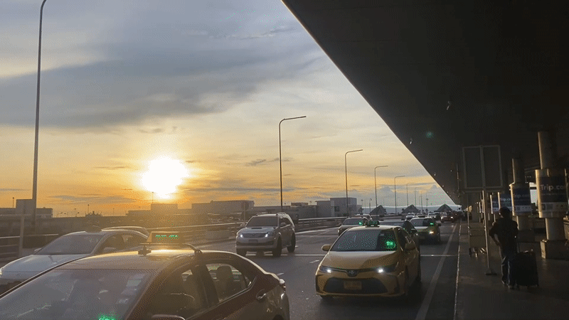 Dawn and dusk airport scenes documented in Thailand