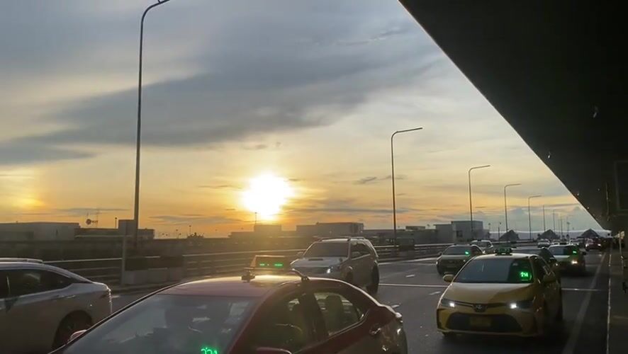 Dawn and dusk airport scenes documented in Thailand