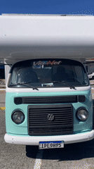 Vintage VW camper van documented by witnesses in Florianópolis