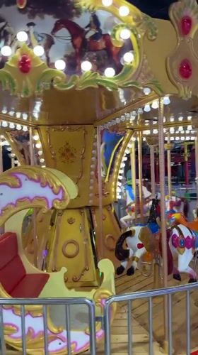 Families enjoy morning at Tashkent indoor entertainment center