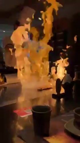 Woman documents teppanyaki restaurant visit in Liangjiang, China
