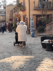 Evening tourism activity recorded in colonial Val'Quirico district