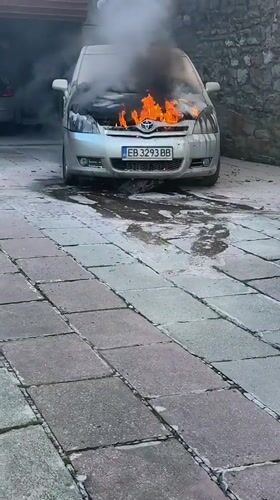 Car fire reported in Gabrovo driveway Friday morning