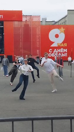 Dance group rehearses Victory Day performance in Orenburg plaza