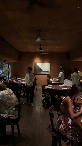 Lunch gathering captured at Mengwi restaurant, Indonesia