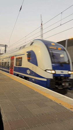 Route 220 train at Herzliya station, bound for Binyamina