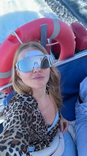 Bandaged woman spotted on boat near Nusa Penida
