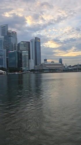 Marina Bay Sands and waterfront documented by witnesses